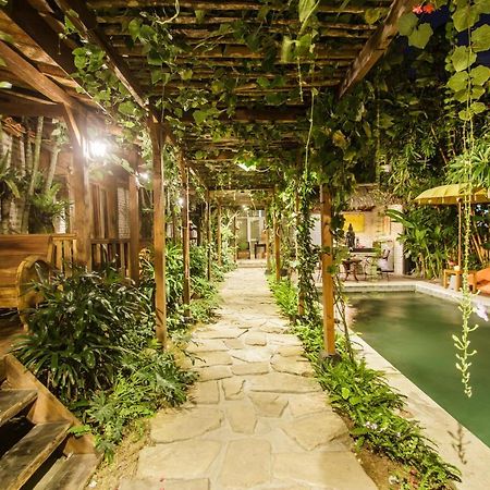 Bening Hut And Spa Seminyak Eksteriør bilde