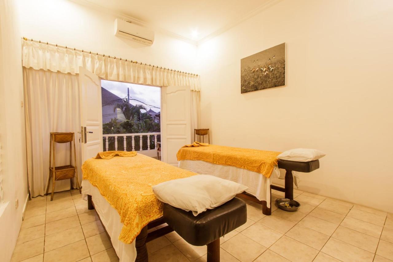 Bening Hut And Spa Seminyak Eksteriør bilde