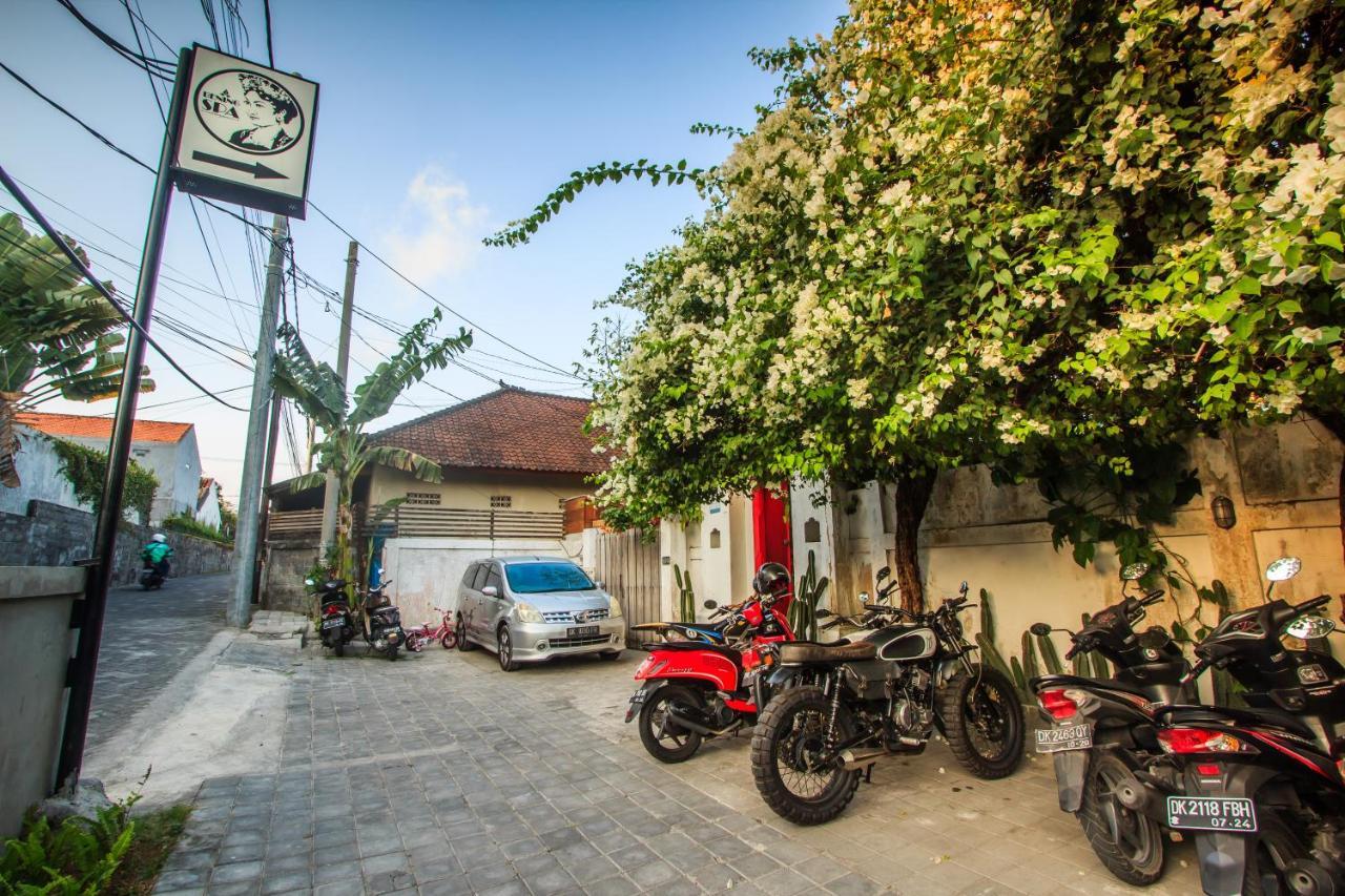 Bening Hut And Spa Seminyak Eksteriør bilde