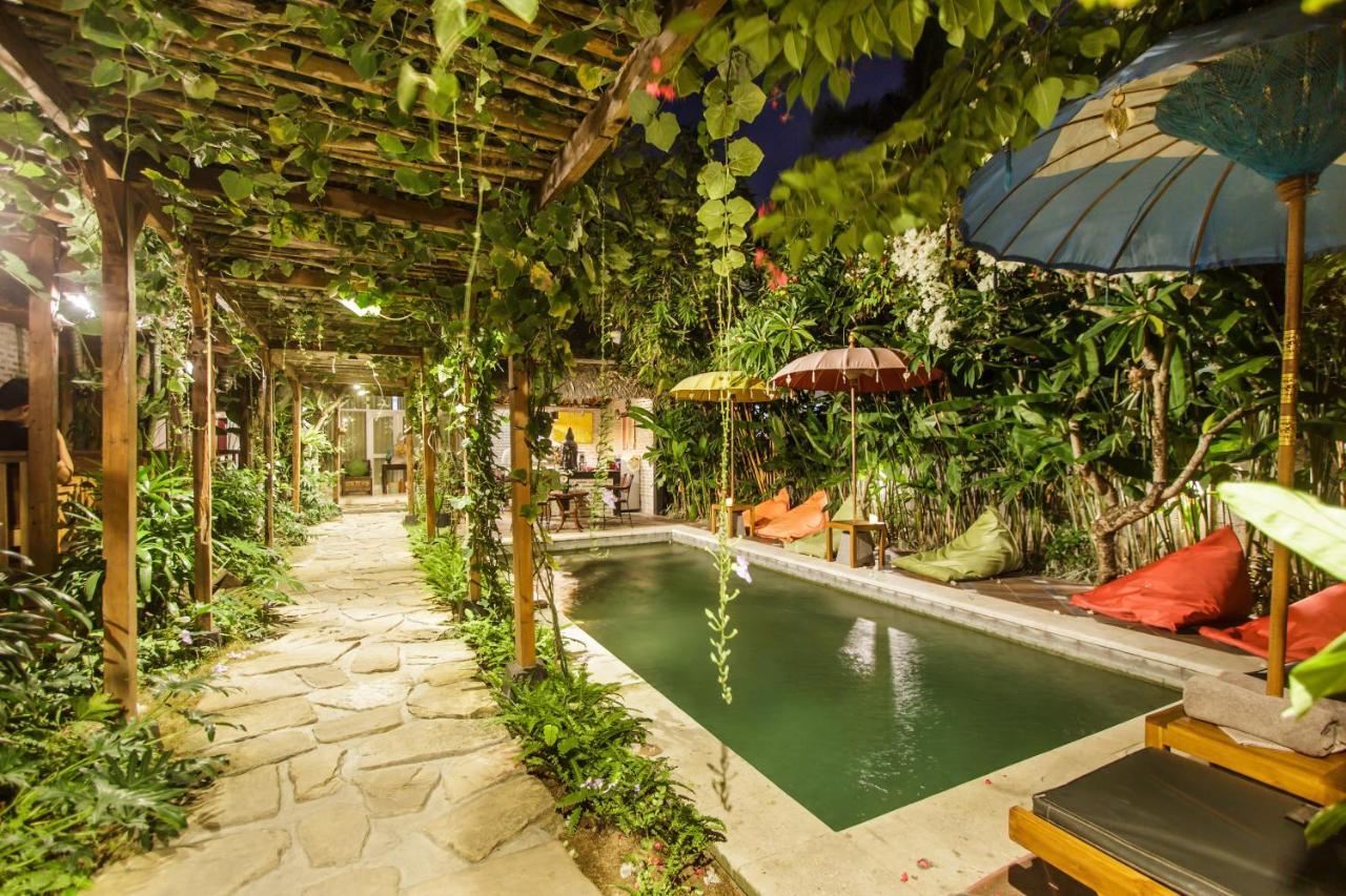 Bening Hut And Spa Seminyak Eksteriør bilde