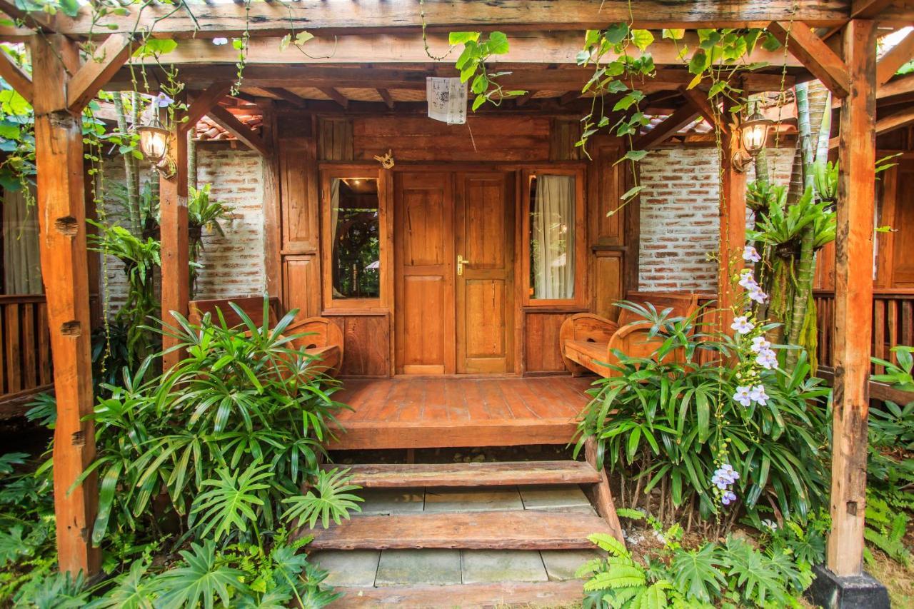 Bening Hut And Spa Seminyak Eksteriør bilde