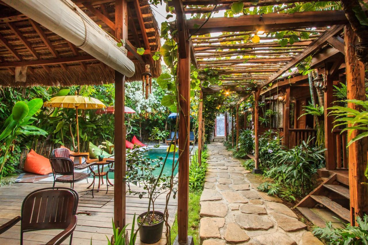 Bening Hut And Spa Seminyak Eksteriør bilde