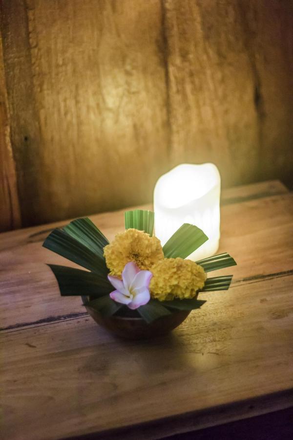 Bening Hut And Spa Seminyak Eksteriør bilde